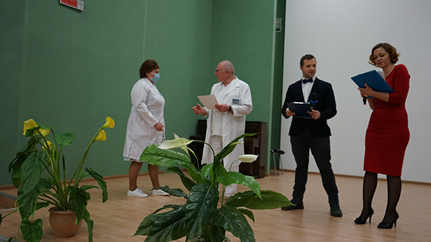 smotr konkurs na luchshuyu organizatsiyu raboty po okhrane truda sredi strukturnykh podrazdelenij tsentra 14