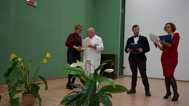 smotr konkurs na luchshuyu organizatsiyu raboty po okhrane truda sredi strukturnykh podrazdelenij tsentra 15