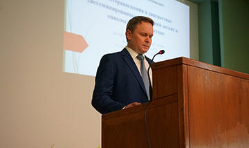 Zashchita Kandidatskoj Dissertatsii Po Teme Videotorakoskopiya V Diagnostike Disseminirovannykh Porazhenij Legkikh V Onkologicheskoj Praktike 0