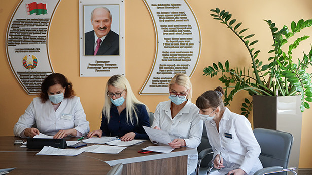 oblastnaya konferentsiya po otsenke kachestva okazaniya meditsinskoj pomoshchi patsientam minskoj oblasti s patologiej golovy i shei 3