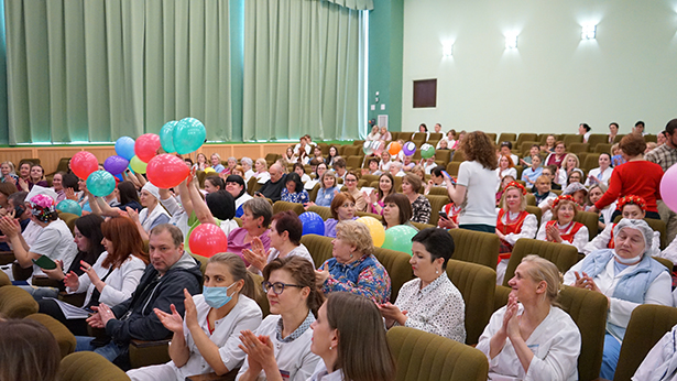 v rnpts omr im n n aleksandrova vybrali pobeditelej konkursa professionalnogo masterstva luchshij v professii 2023 po spetsialnosti meditsinskaya sestra 01