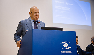 Obsuzhdenie Voprosa O Khodatajstve Pered Vak O Prisvoenii Uchenogo Zvaniya Professor Direktoru Rnpts Omr Im N N Aleksandrova D M N Polyakovu S L 00