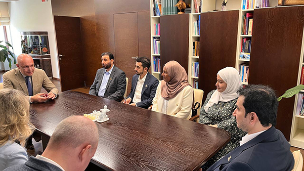 parlamentskaya delegatsiya sultanata oman posetila rnpts omr im n n aleksandrova 16