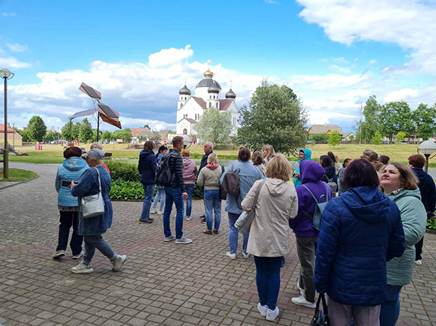 rabotniki rnpts omr im n n aleksandrova pobyvali na ekskursii belorusskaya mozaika 08