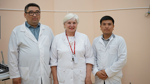 stazhirovka spetsialistov iz natsionalnogo tsentra onkologii i gematologii pri ministerstve zdravookhraneniya kyrgyzskoj respubliki 03