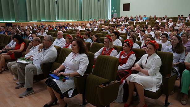 dialogovaya ploshchadka s deputatom palaty predstavitelej natsionalnogo sobraniya respubliki belarus kleshevichem sergeem mikhajlovichem 01