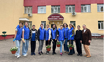 ЦВЕТЫ РАДУЮТ ГЛАЗ И СОГРЕВАЮТ ДУШУ! 
