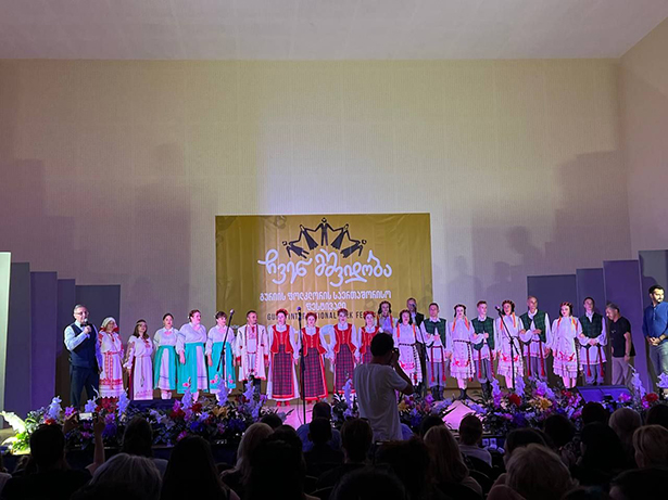 vokalnyj kollektiv vdokhnovenie laureat mezhdunarodnogo festivalya 04