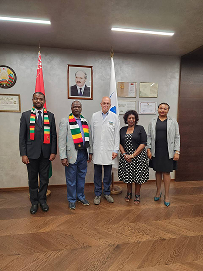 vizit chrezvychajnogo i polnomochnogo posla respubliki zimbabve v rnpts omr im n n aleksandrova 02