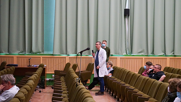 abarona dysertatsyi na saiskanne vuchonaj stupeni kandydata medytsynskikh navuk pa teme lyachenne patsyenta khvorykh na rak nizkaampulyarnaga addzela kutnitsy z uzhyvannem neaad yuvantnaj khimiyapramyanjovaj terapii 7