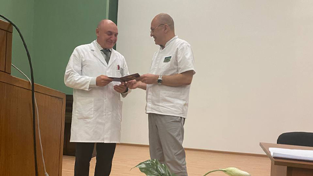 pozdravlyaem s prisvoeniem uchenogo zvaniya i prisuzhdeniem uchenoj stepeni 1