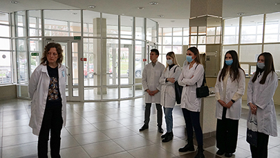 studenty gomelskogo gosudarstvennogo meditsinskogo universiteta pobyvali v rnpts omr im n n aleksandrova 9