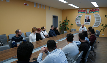 Studenty Bgmu Pobyvali Na Ekskursii V Rnpts Omr Im N N Aleksandrova 0