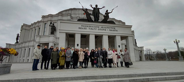 posetili zakulisnuyu ekskursiyu v bolshoj teatr belarusi 11